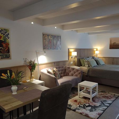 Vrye Heerlykheyd (Adults Only) Apartamento Middelburg Exterior foto